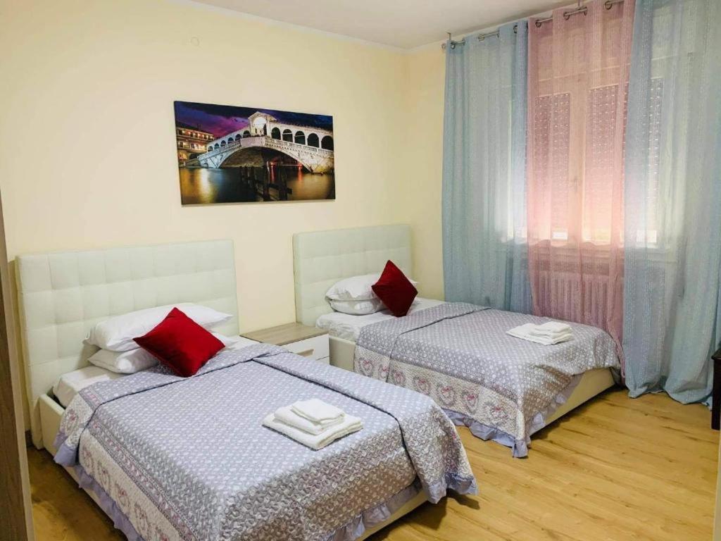 The Caponi Bros Bed and Breakfast Μέστρε Εξωτερικό φωτογραφία