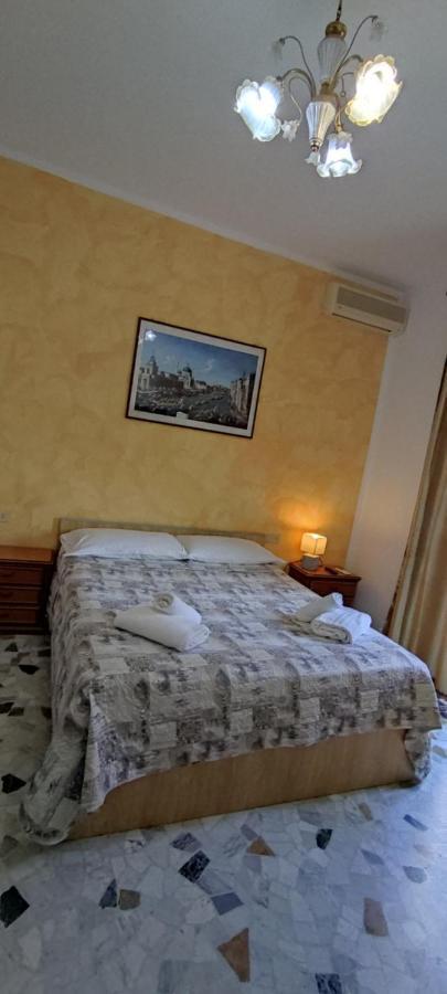 The Caponi Bros Bed and Breakfast Μέστρε Εξωτερικό φωτογραφία