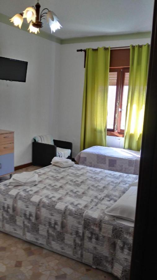 The Caponi Bros Bed and Breakfast Μέστρε Εξωτερικό φωτογραφία
