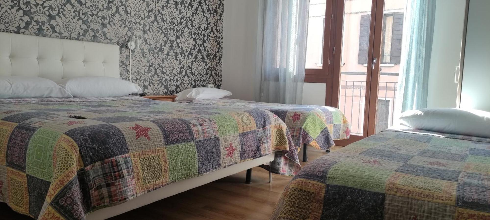 The Caponi Bros Bed and Breakfast Μέστρε Εξωτερικό φωτογραφία