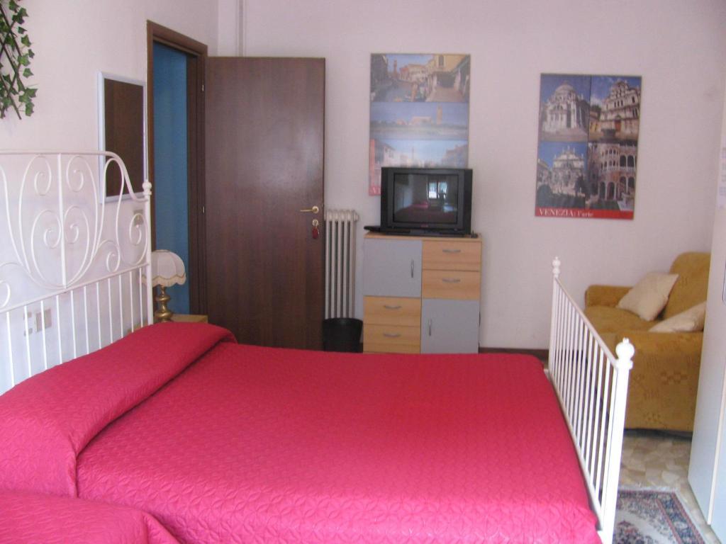 The Caponi Bros Bed and Breakfast Μέστρε Εξωτερικό φωτογραφία